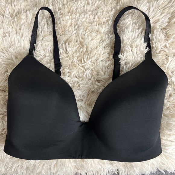 Victoria's Secret Other - VICTORIAS SECRET Lightly Lined Wireless Bra Size 34DDD Black #36012851 Comfort